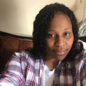 Meet your Posher, Jewel